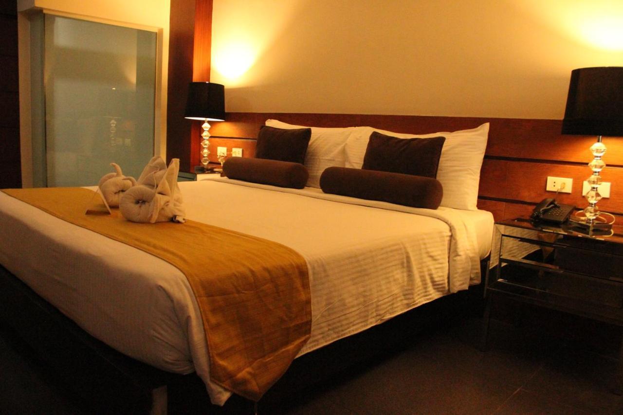 Grace Crown Hotel Angeles Kültér fotó