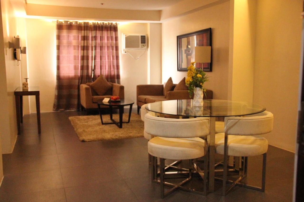 Grace Crown Hotel Angeles Kültér fotó