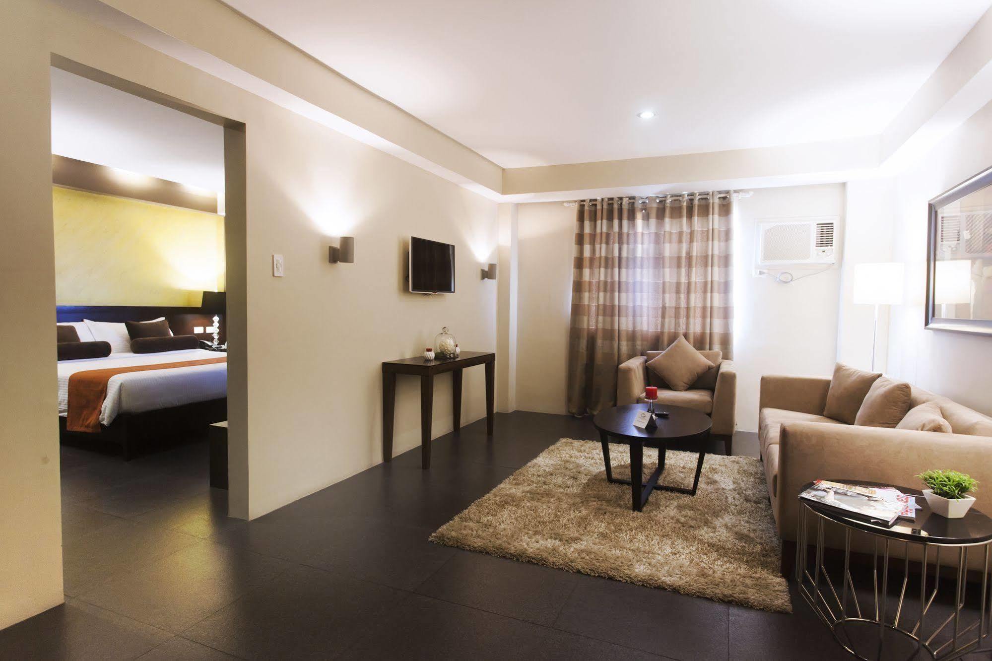 Grace Crown Hotel Angeles Kültér fotó